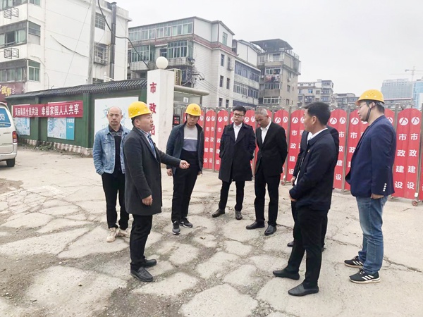 南昌市政建設集團張世東前往桃花安置房項目調(diào)研指導6001.jpg